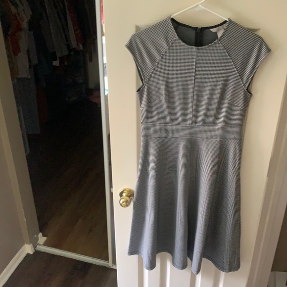 H&M houndstooth dress - Picture 3 of 7